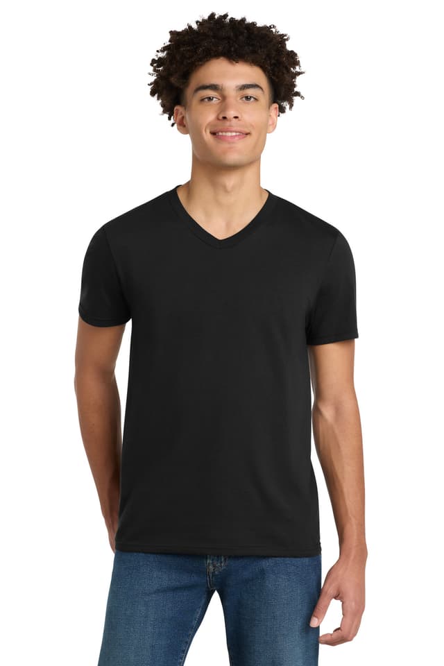 District ® Very Important Tee ® V-Neck
