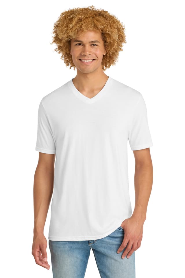 District ® Perfect Tri ® V-Neck Tee