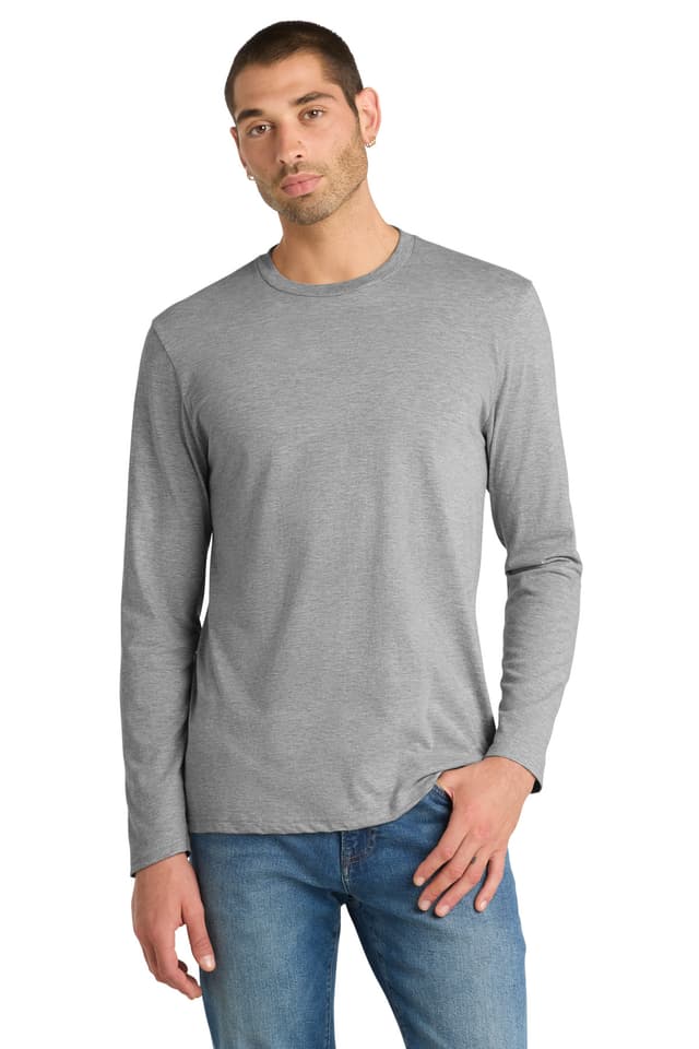District ® Very Important Tee ® Long Sleeve